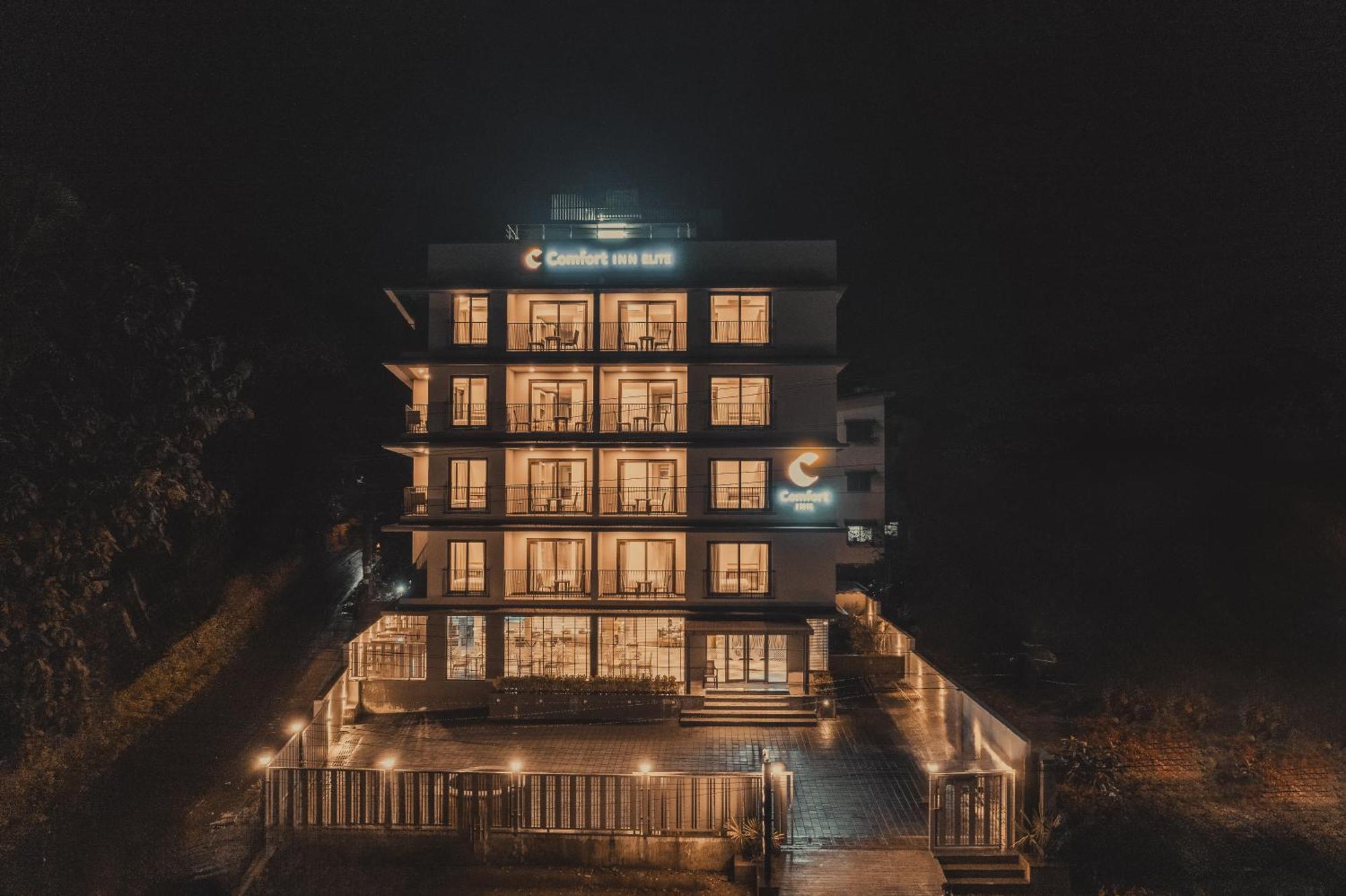 Comfort Inn Elite Jua Екстер'єр фото