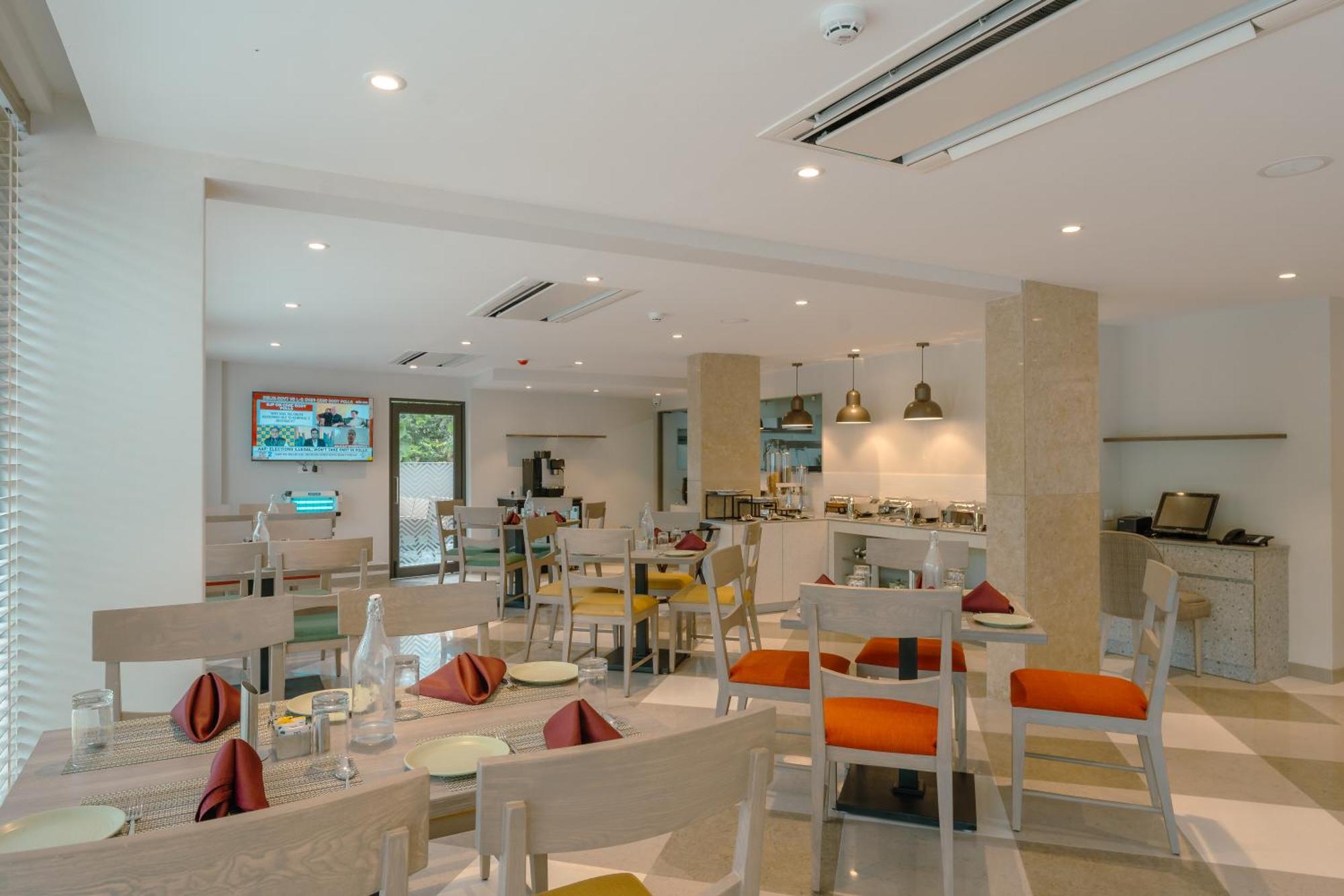 Comfort Inn Elite Jua Екстер'єр фото