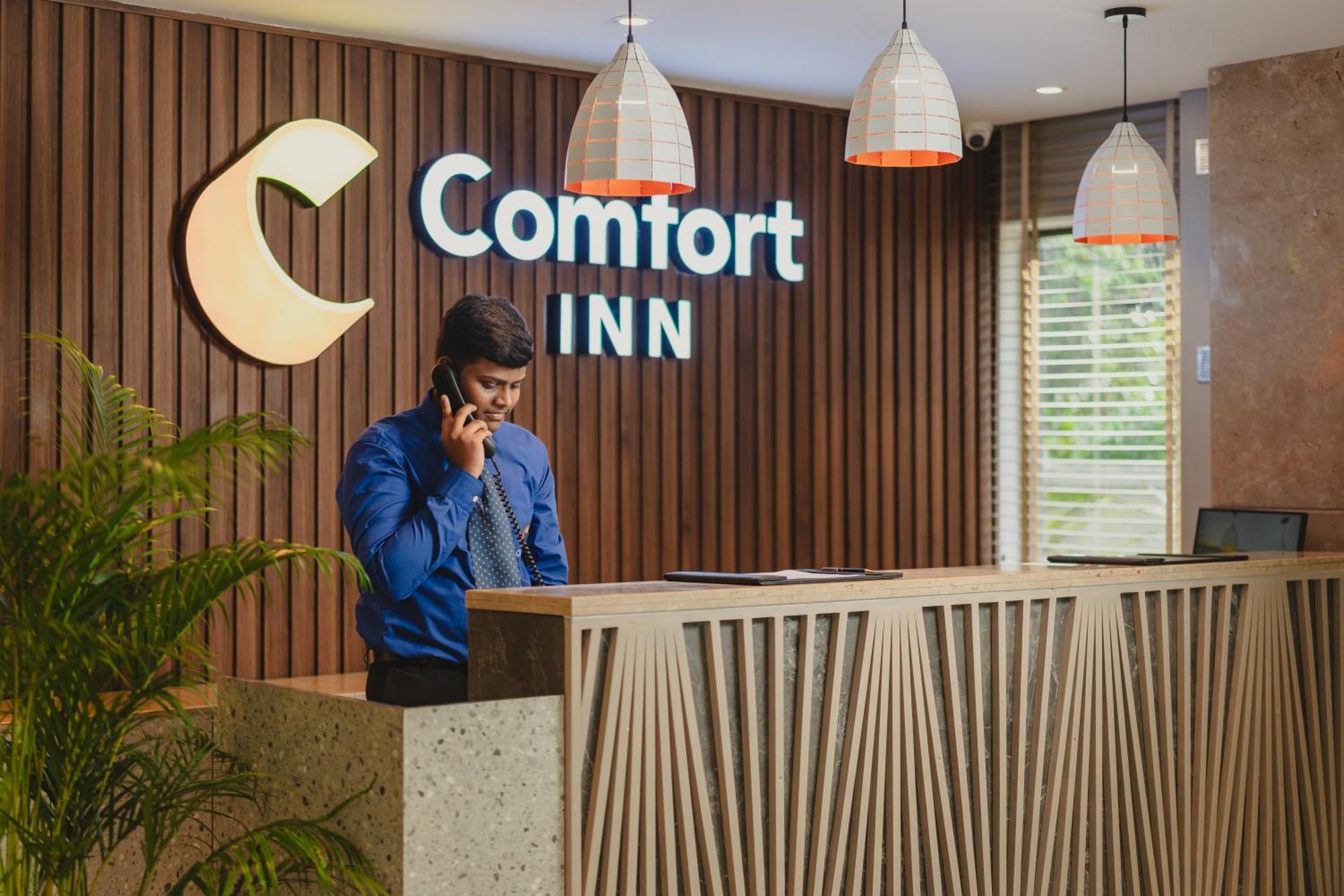 Comfort Inn Elite Jua Екстер'єр фото