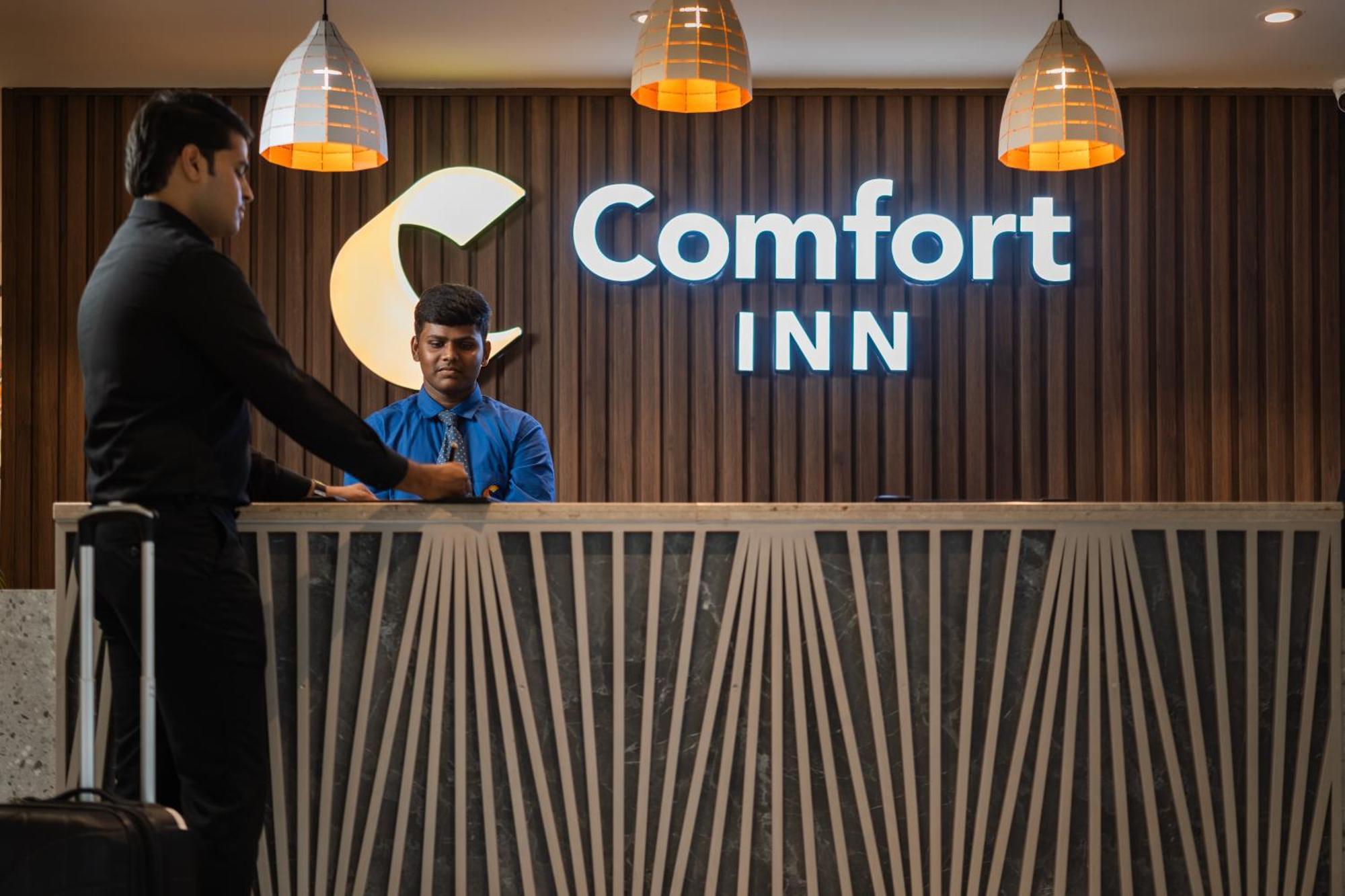 Comfort Inn Elite Jua Екстер'єр фото